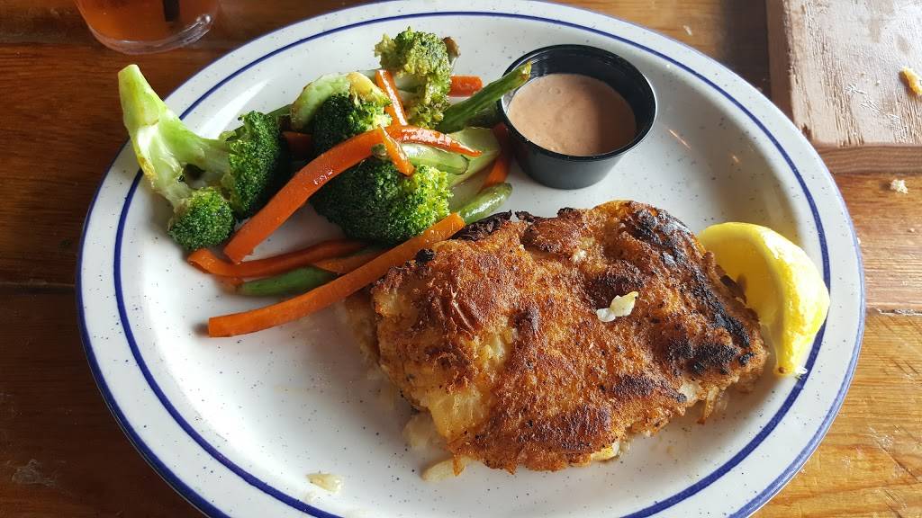 Ladys Island Dockside | restaurant | 71 Sea Island Pkwy, Beaufort, SC 29907, USA | 8433793288 OR +1 843-379-3288