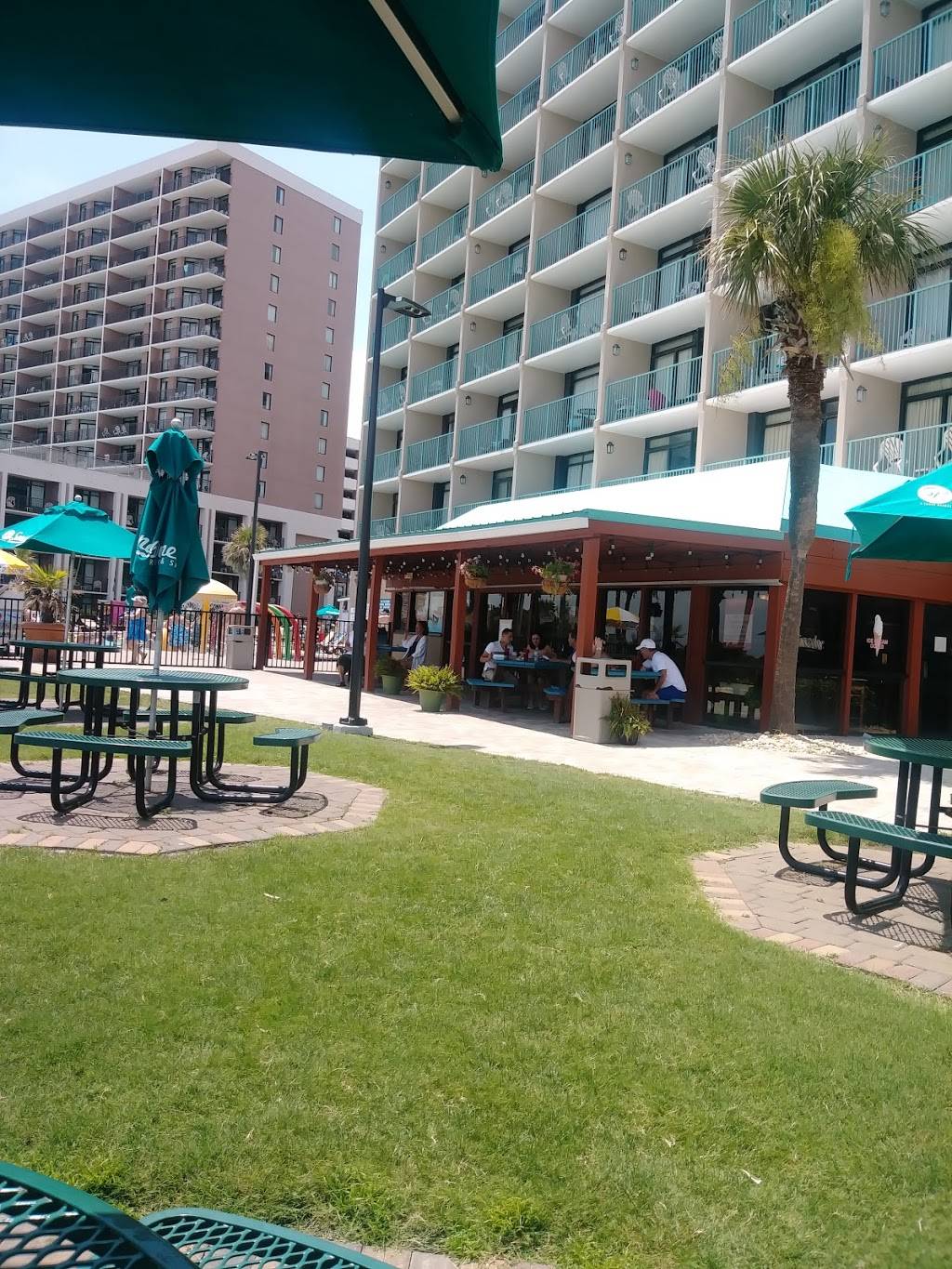 Oceanside 74 Restaurant and Lounge | restaurant | 201 74th Ave N, Myrtle Beach, SC 29572, USA | 8436925183 OR +1 843-692-5183