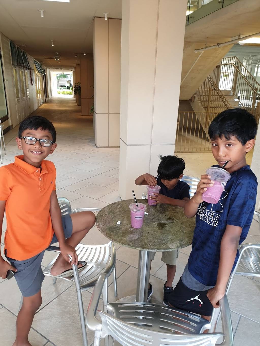 Häagen-Dazs | restaurant | 5455 Tamiami Trail N #512, Naples, FL 34108, USA | 2395911144 OR +1 239-591-1144