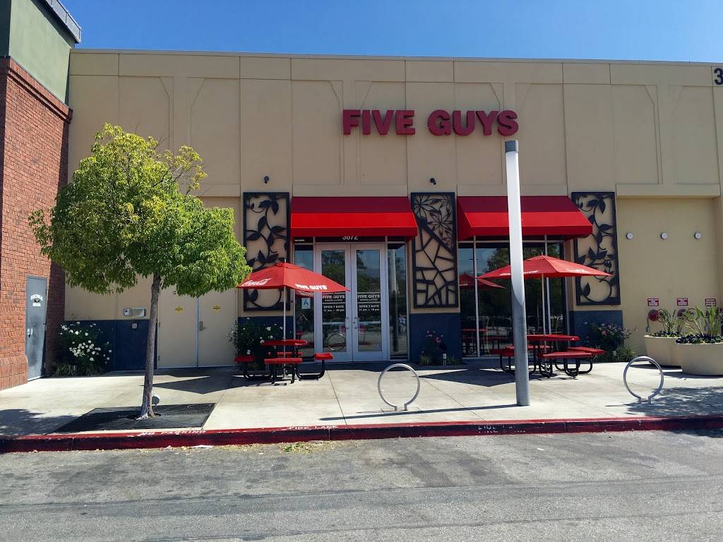 Five Guys | meal takeaway | 24201 W, Valencia Blvd #3672, Valencia, CA 91355, USA | 6612550981 OR +1 661-255-0981