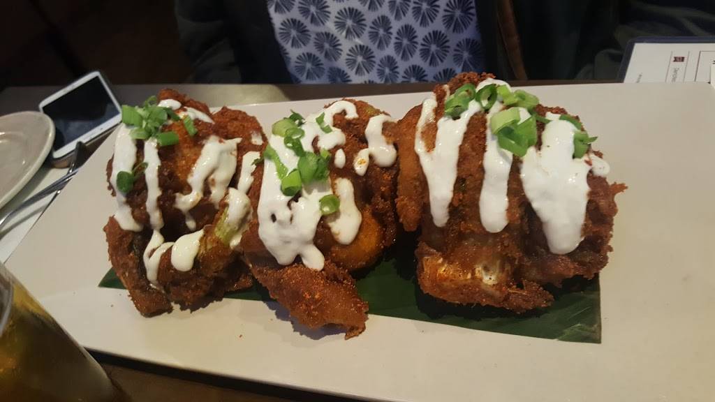 Bobby Vs Restaurant & Sports Bar | restaurant | 268 Atlantic St, Stamford, CT 06901, USA | 2038834320 OR +1 203-883-4320