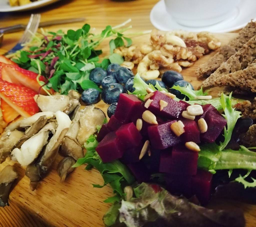 The Norwegian | restaurant | 1402 N Main St, Rockford, IL 61103, USA | 8153296191 OR +1 815-329-6191