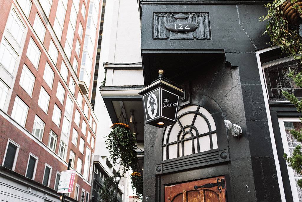 The Dandelion | restaurant | 124 S 18th St, Philadelphia, PA 19103, USA | 2155582500 OR +1 215-558-2500