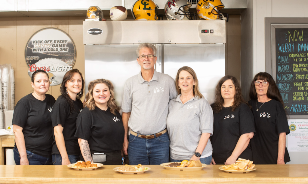 Vics Touchdown Grill | restaurant | 4757 LA-1, Raceland, LA 70394, USA | 9855376223 OR +1 985-537-6223