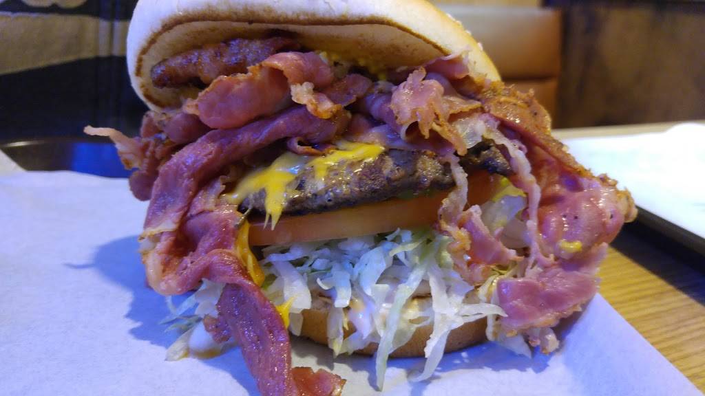 Toms Burgers | meal takeaway | 1501 W Olympic Blvd, Montebello, CA 90640, USA | 3237221051 OR +1 323-722-1051