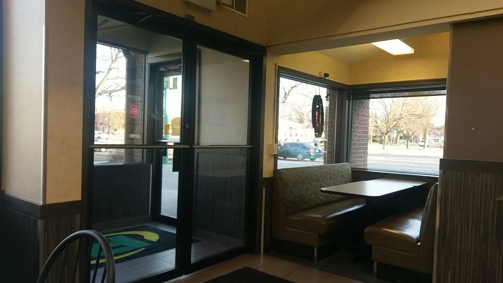 Runza Restaurant | restaurant | 937 S 13th St, Lincoln, NE 68508, USA | 4024757320 OR +1 402-475-7320