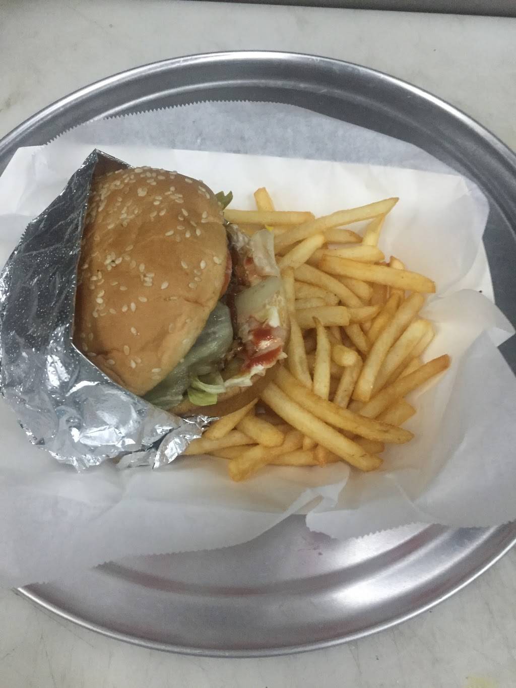 Beefed Up, Burgers and More | restaurant | Thom Powers, 31602 Castaic Rd, Castaic, CA 91384, USA | 8059075760 OR +1 805-907-5760