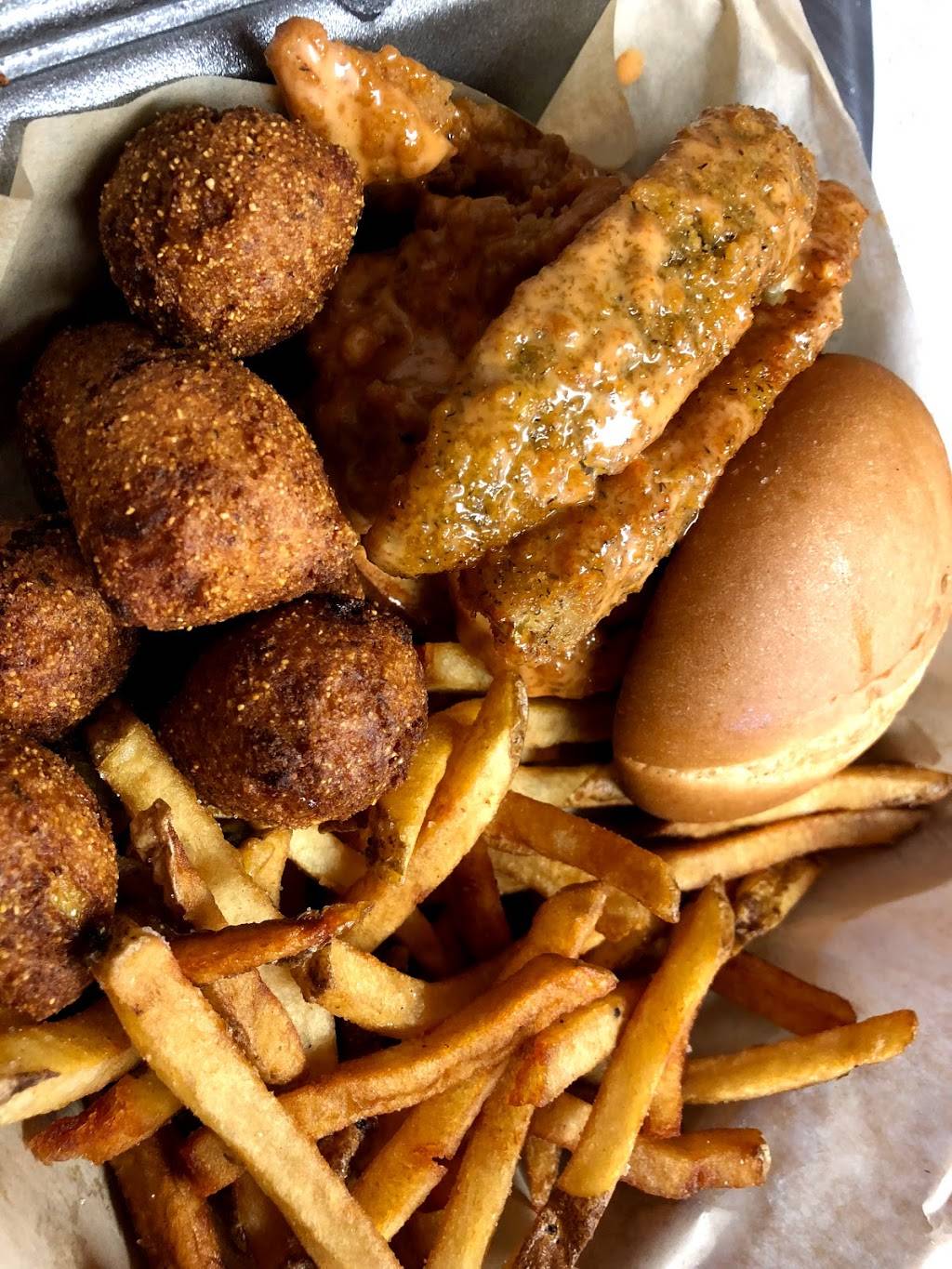 South Mouth Wings | restaurant | 1650 Broadway ste a, Boulder, CO 80302, USA | 3034499464 OR +1 303-449-9464