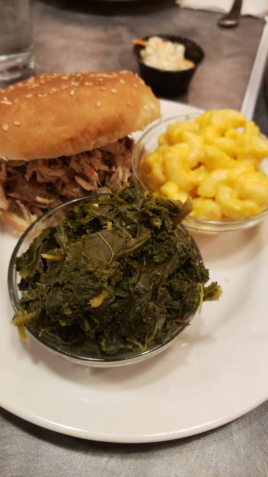 Smokey Joes on the Town | restaurant | 22845A Washington St, Leonardtown, MD 20650, USA | 2403094185 OR +1 240-309-4185