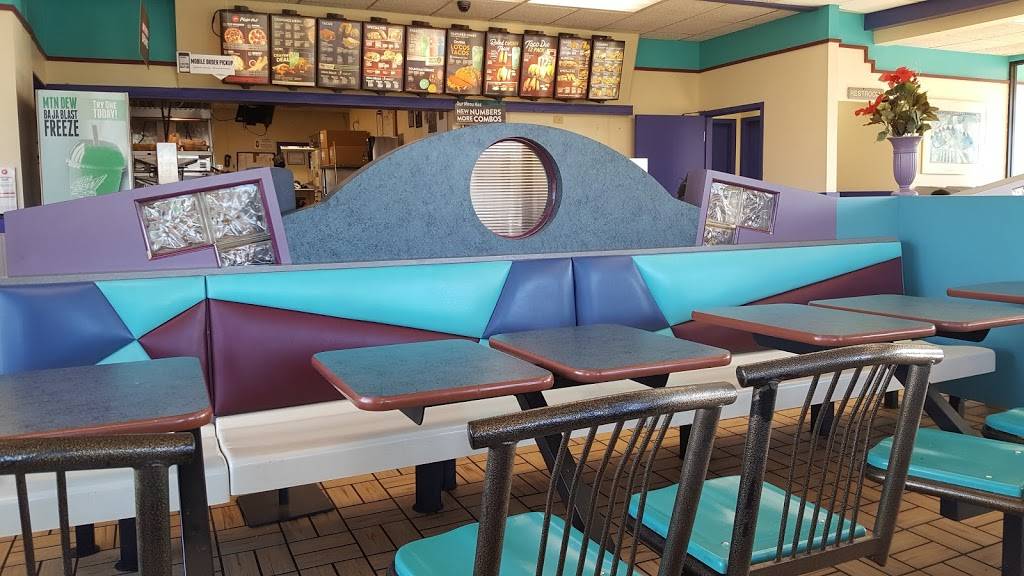 Taco Bell | meal takeaway | 115 S Illinois 83, Grayslake, IL 60030, USA | 8475482290 OR +1 847-548-2290