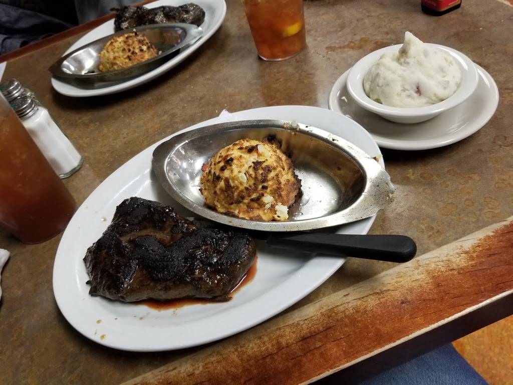 New Smithville Diner | restaurant | 2299 Golden Key Rd, Kutztown, PA 19530, USA | 6102854613 OR +1 610-285-4613