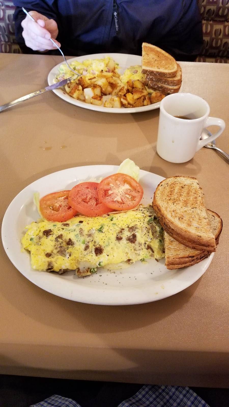 Londas Diner | restaurant | 576 Dick Rd, Depew, NY 14043, USA | 7166839808 OR +1 716-683-9808