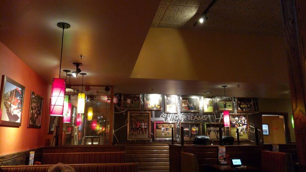 Applebees Grill + Bar | restaurant | 32175 CA-79, Temecula, CA 92592, USA | 9515067852 OR +1 951-506-7852