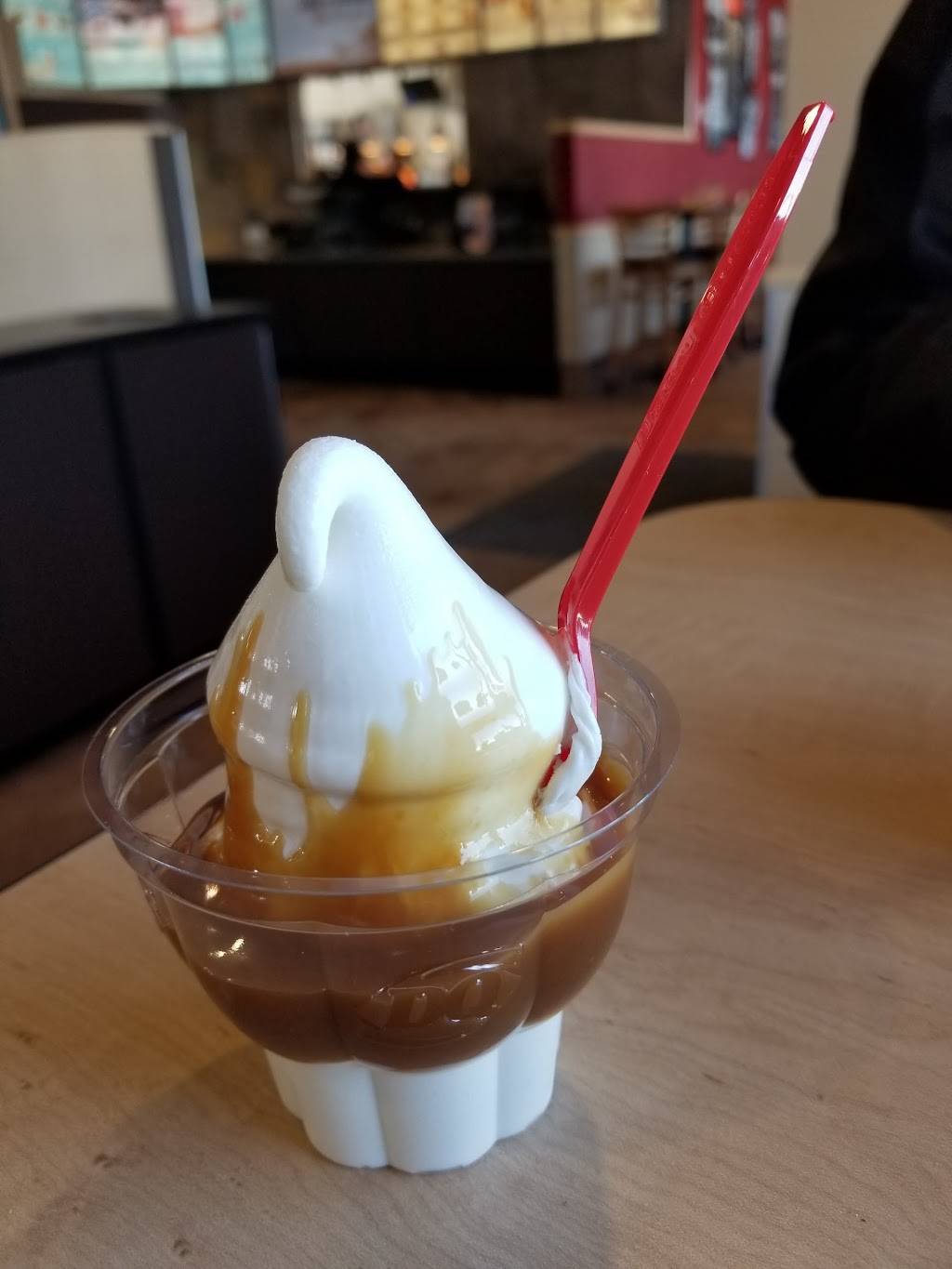 Dairy Queen Grill & Chill | restaurant | 1221 S 1st St, Willmar, MN 56201, USA | 3202352076 OR +1 320-235-2076