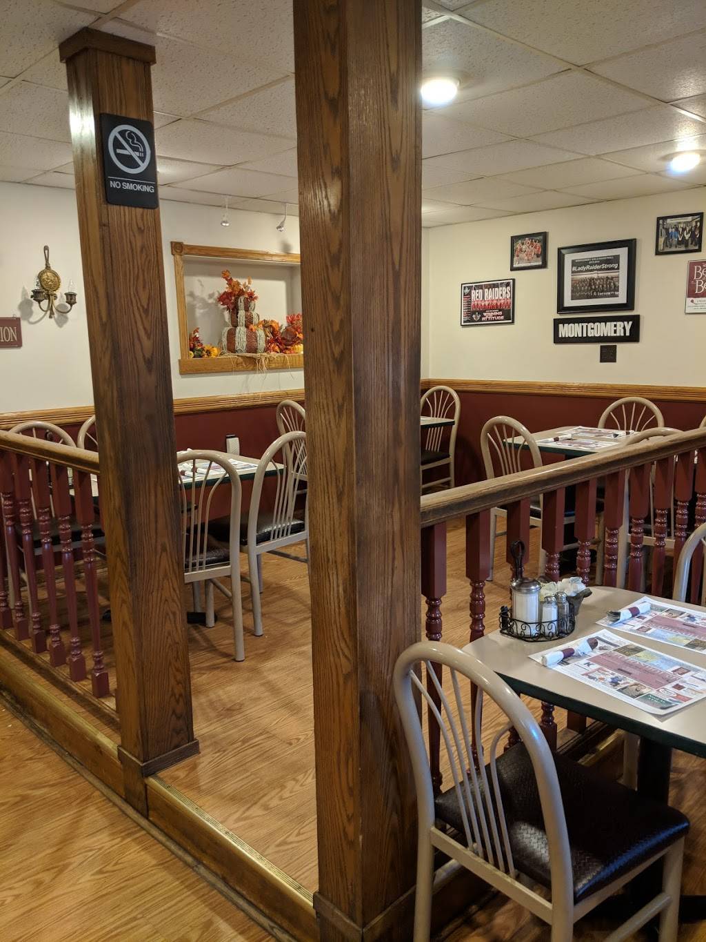 Station House | restaurant | 44 Montgomery St, Montgomery, PA 17752, USA | 5705472283 OR +1 570-547-2283