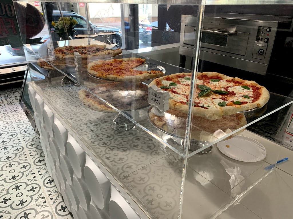 Goodfellas Famous New York Pizza | restaurant | 118 Jefferson, San Antonio, TX 78205, USA | 2105414230 OR +1 210-541-4230