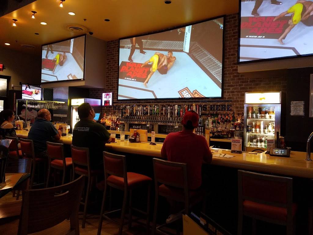 Buffalo Wild Wings | restaurant | 3160 Chino Ave, Chino Hills, CA 91709, USA | 9095919035 OR +1 909-591-9035