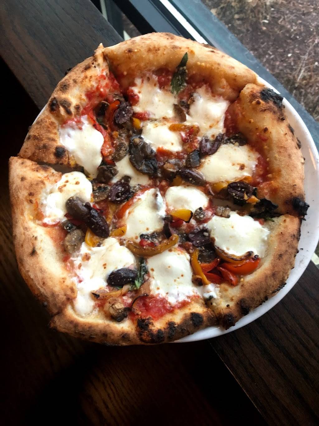 Novanta | restaurant | 2903 University Ave, Madison, WI 53705, USA | 6084984995 OR +1 608-498-4995