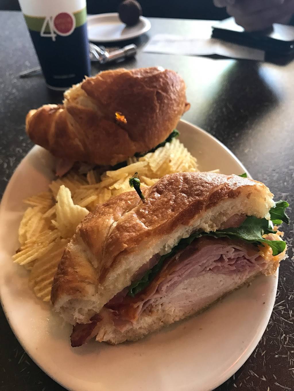 Jasons Deli | restaurant | 9100 N Central Expy, Dallas, TX 75231, USA | 2147391800 OR +1 214-739-1800