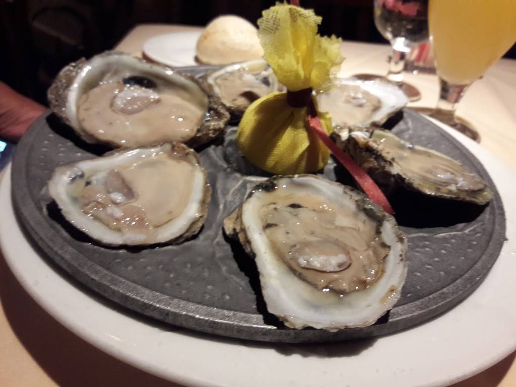 Annies Paramount Steak & Seafood House | restaurant | 500 Kent Narrow Way N, Grasonville, MD 21638, USA | 4108277103 OR +1 410-827-7103