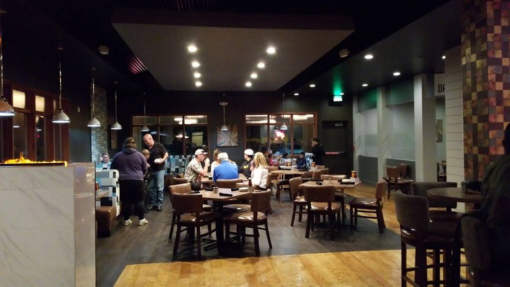 Tony Romas | restaurant | 4411 Peoria St, Denver, CO 80239, USA | 3033758080 OR +1 303-375-8080