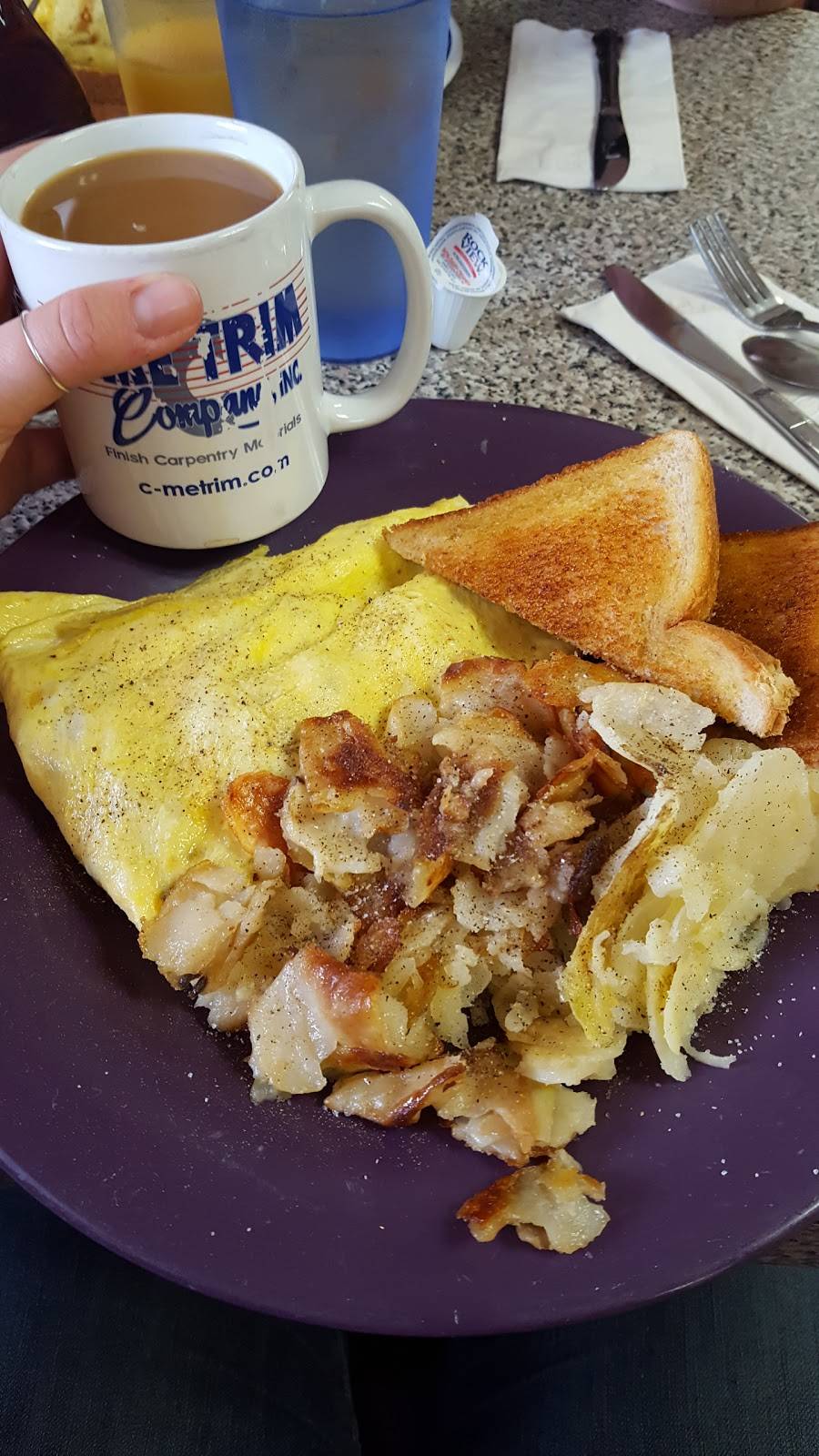 Mary Ettas Cafe | restaurant | 14809 Olde Hwy 80, El Cajon, CA 92021, USA | 6193901973 OR +1 619-390-1973