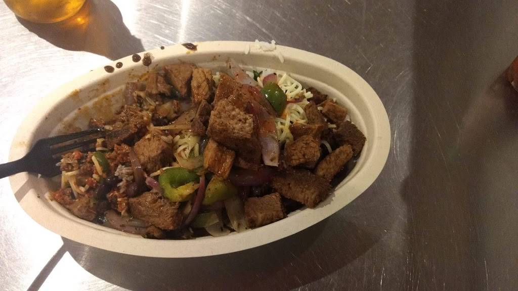 Chipotle Mexican Grill | restaurant | 1569 S Broadway, Edmond, OK 73013, USA | 4053416765 OR +1 405-341-6765