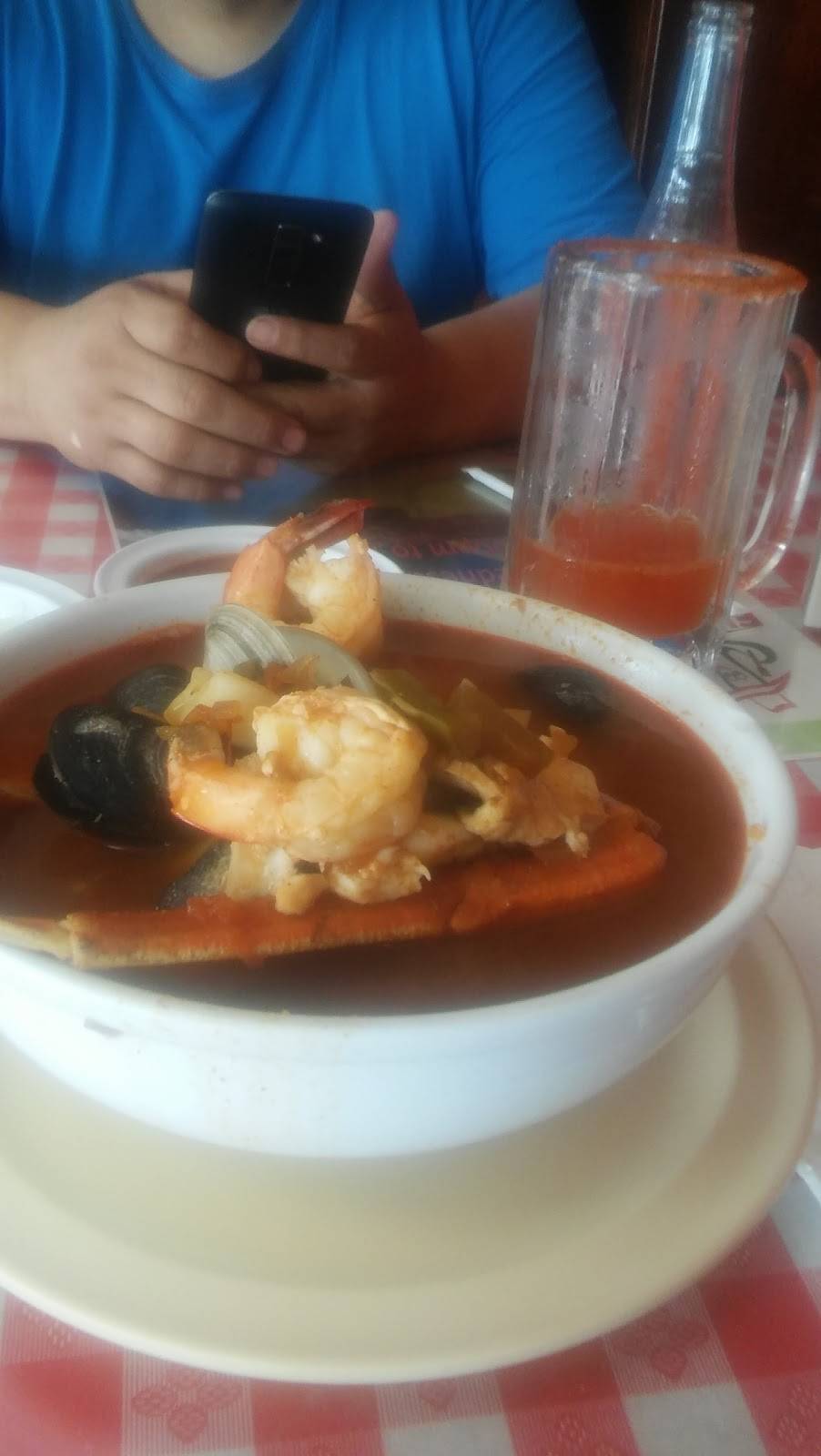 El Mana Restaurante | restaurant | 10400 W Fullerton Ave, Melrose Park, IL 60164, USA | 8472880616 OR +1 847-288-0616