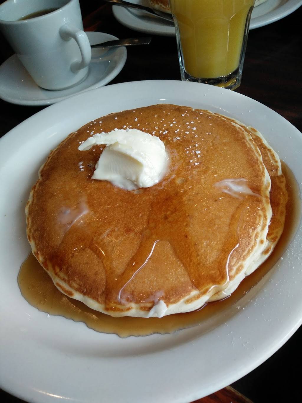 Royal Restaurant & Caterers | restaurant | 730 N St Asaph St, Alexandria, VA 22314, USA | 7035481616 OR +1 703-548-1616