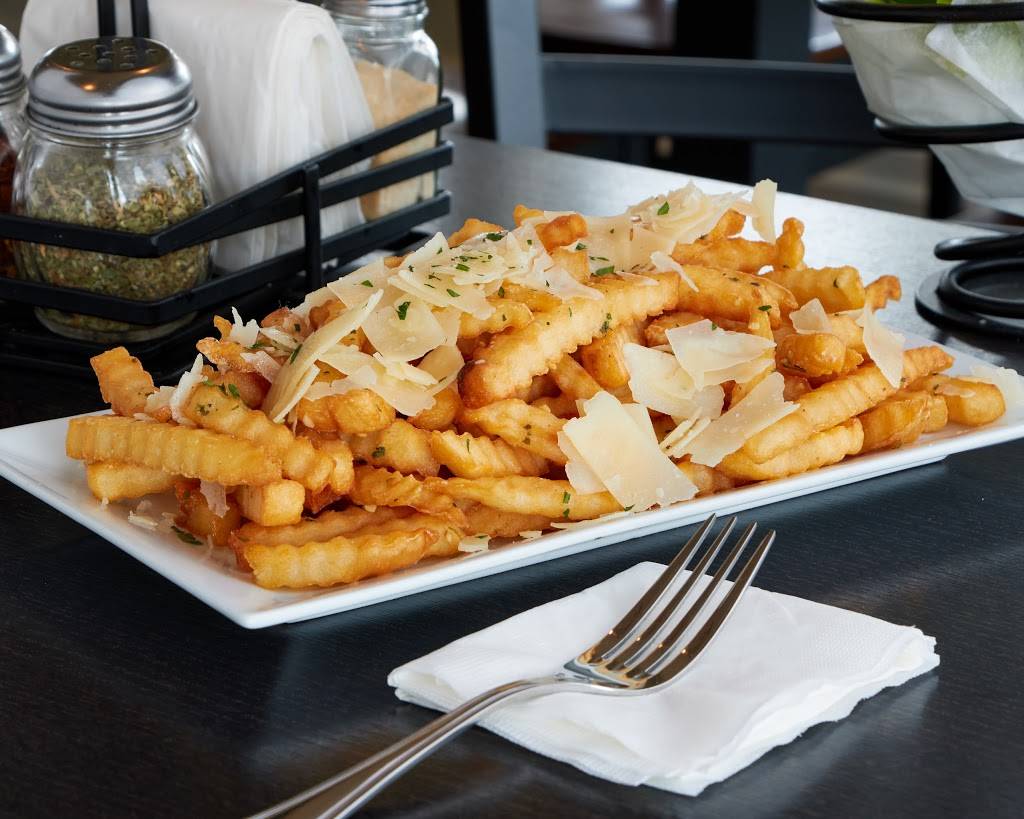 Santuccis Square Pizza | restaurant | 460 Street Rd, Warminster, PA 18974, USA | 2154419400 OR +1 215-441-9400