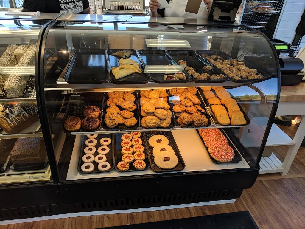 The Essen Room | restaurant | 25 Hooks Ln, Baltimore, MD 21208, USA | 4106537666 OR +1 410-653-7666