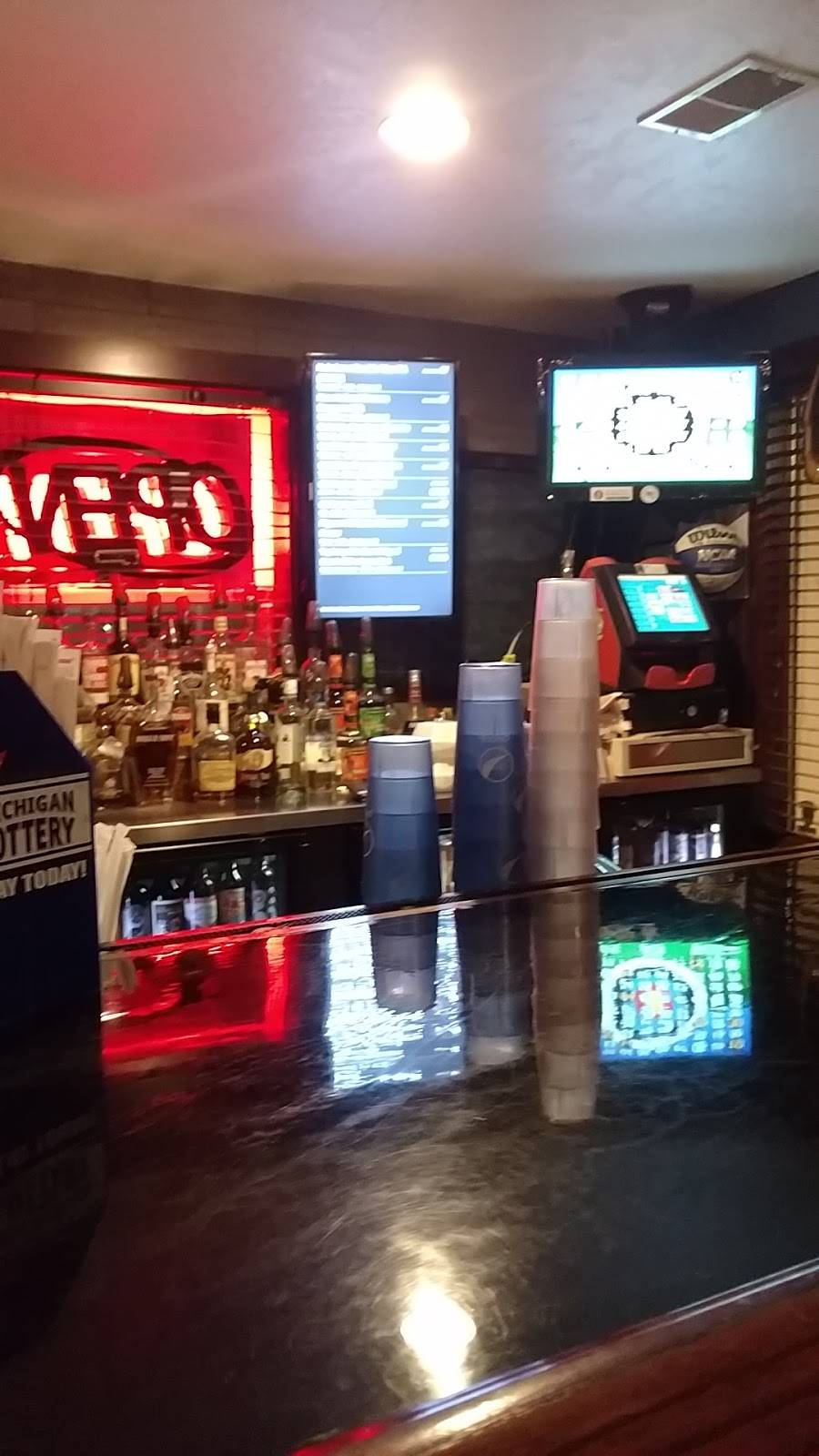 Water Tower Sports Pub | night club | 7245 Lakeshore Rd, Lexington, MI 48450, USA | 8103593310 OR +1 810-359-3310