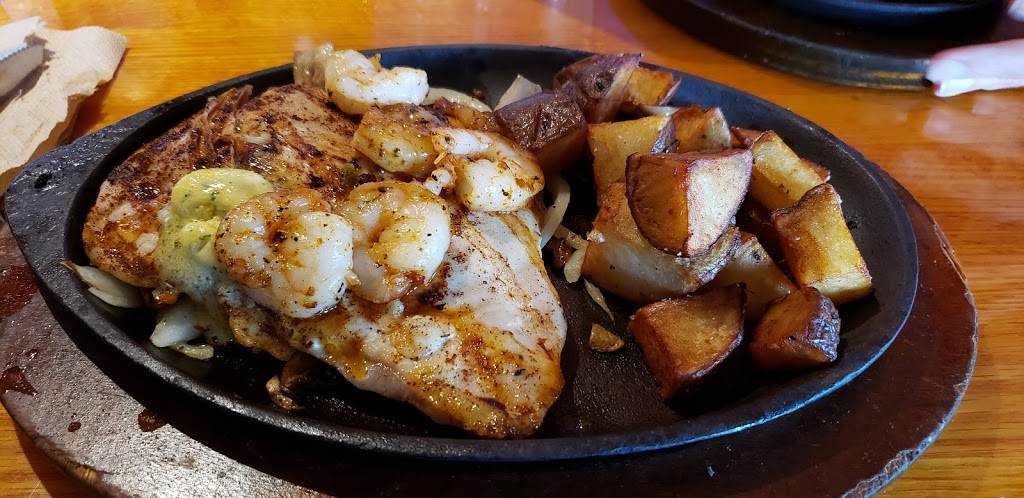 Applebees Grill + Bar | restaurant | 2060 E Osceola Pkwy, Kissimmee, FL 34744, USA | 4073482810 OR +1 407-348-2810