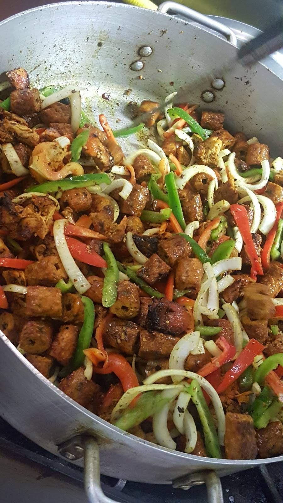 Tasty Halal Restaurant | restaurant | 1500, 988 State St, Bridgeport, CT 06605, USA | 2033454400 OR +1 203-345-4400