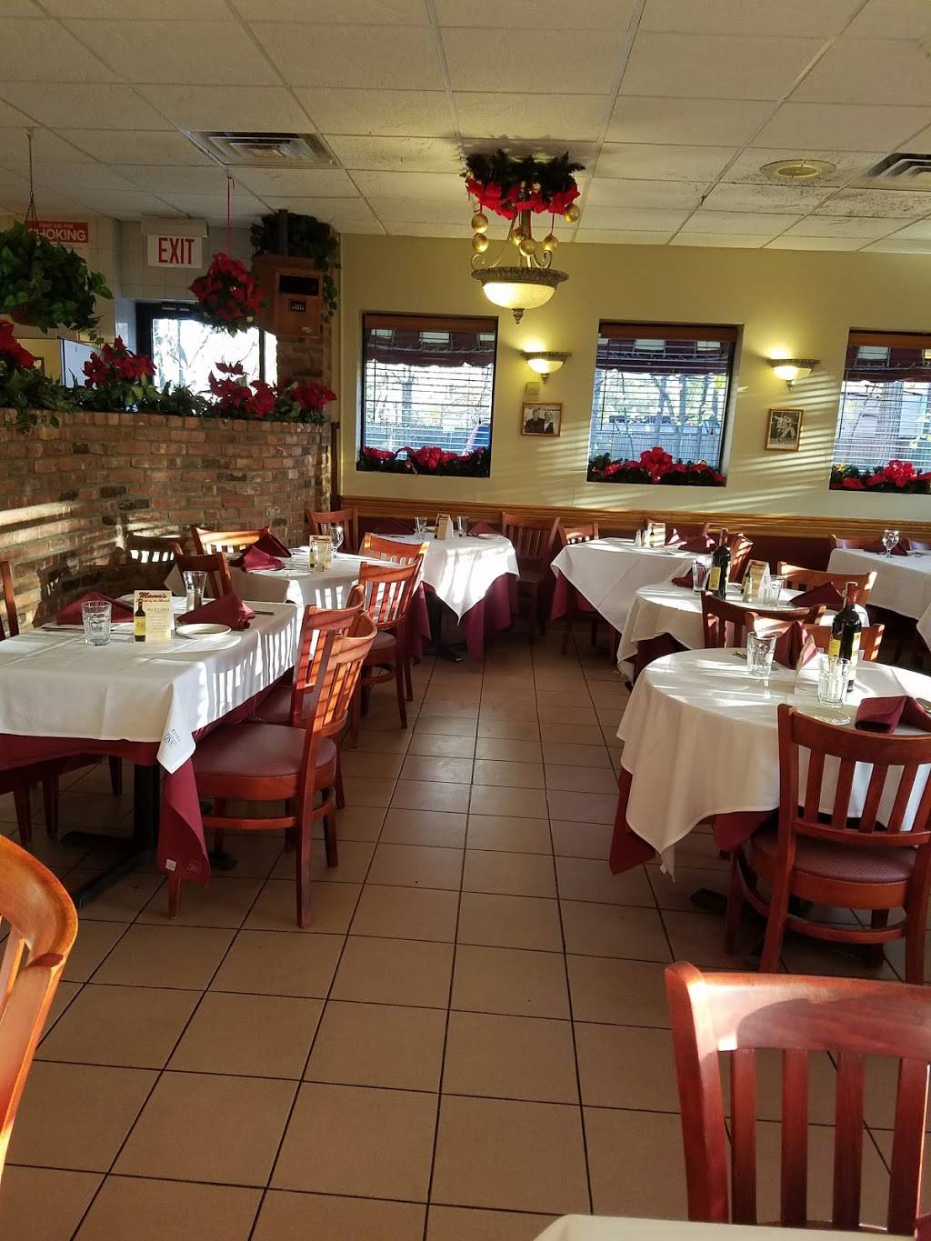 Mamas | restaurant | 1057 Main St, Holbrook, NY 11741, USA | 6319816262 OR +1 631-981-6262