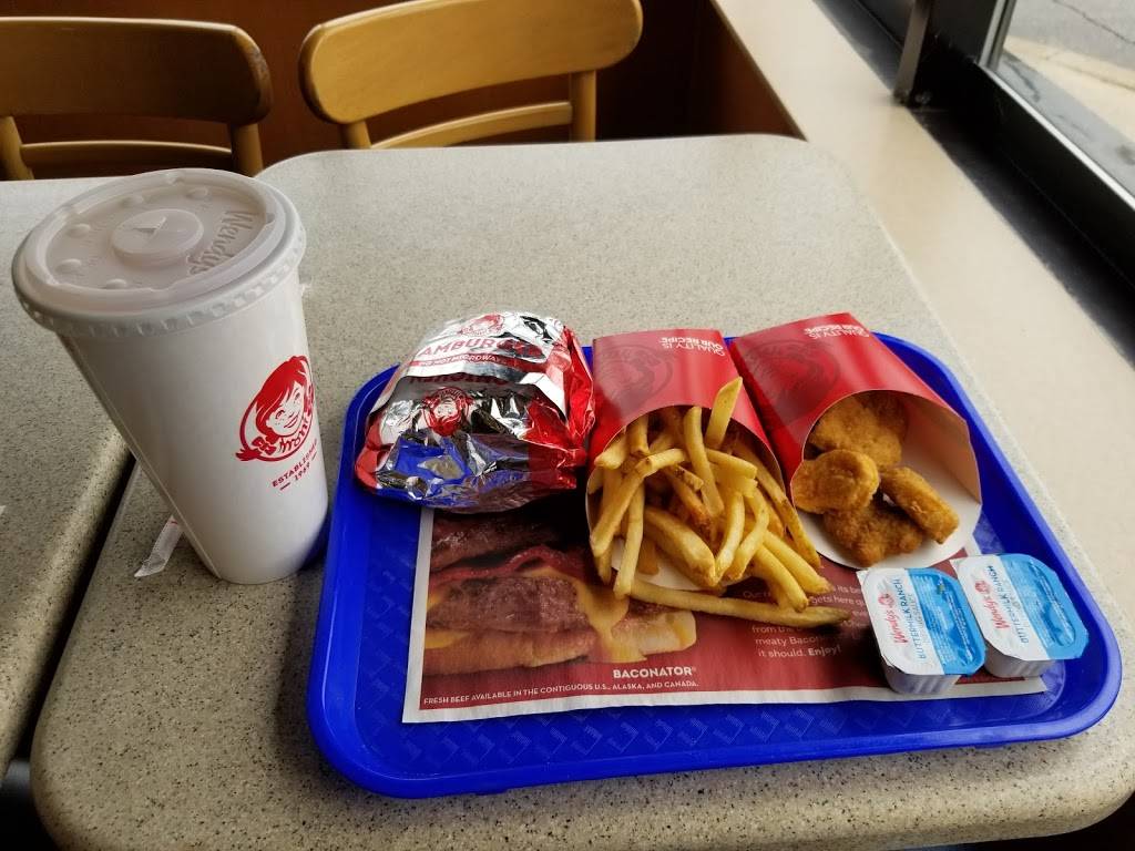 Wendys | restaurant | 2507 Royal Ln, Dallas, TX 75229, USA | 9722419224 OR +1 972-241-9224