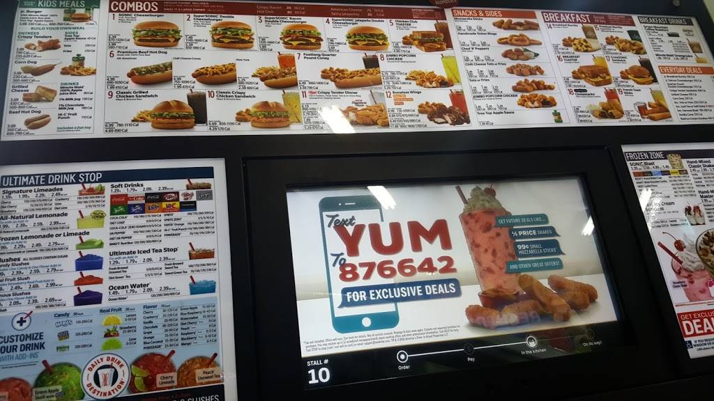 Sonic Drive-In | restaurant | 7902 Culebra Rd, San Antonio, TX 78251, USA | 2106806337 OR +1 210-680-6337