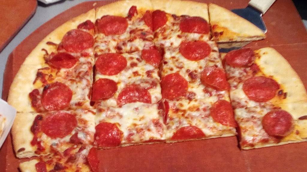 Uncle Bucks Fish Bowl and Grill | restaurant | 1 Bass Pro Dr, Bristol, TN 37620, USA | 4239905100 OR +1 423-990-5100