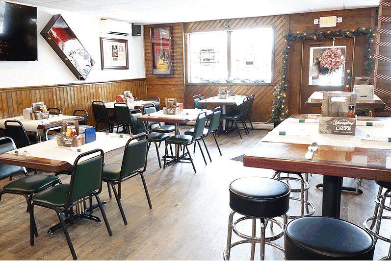 Roadhouse 698 | restaurant | 7495 Rte 6N, Edinboro, PA 16412, USA | 8142502080 OR +1 814-250-2080