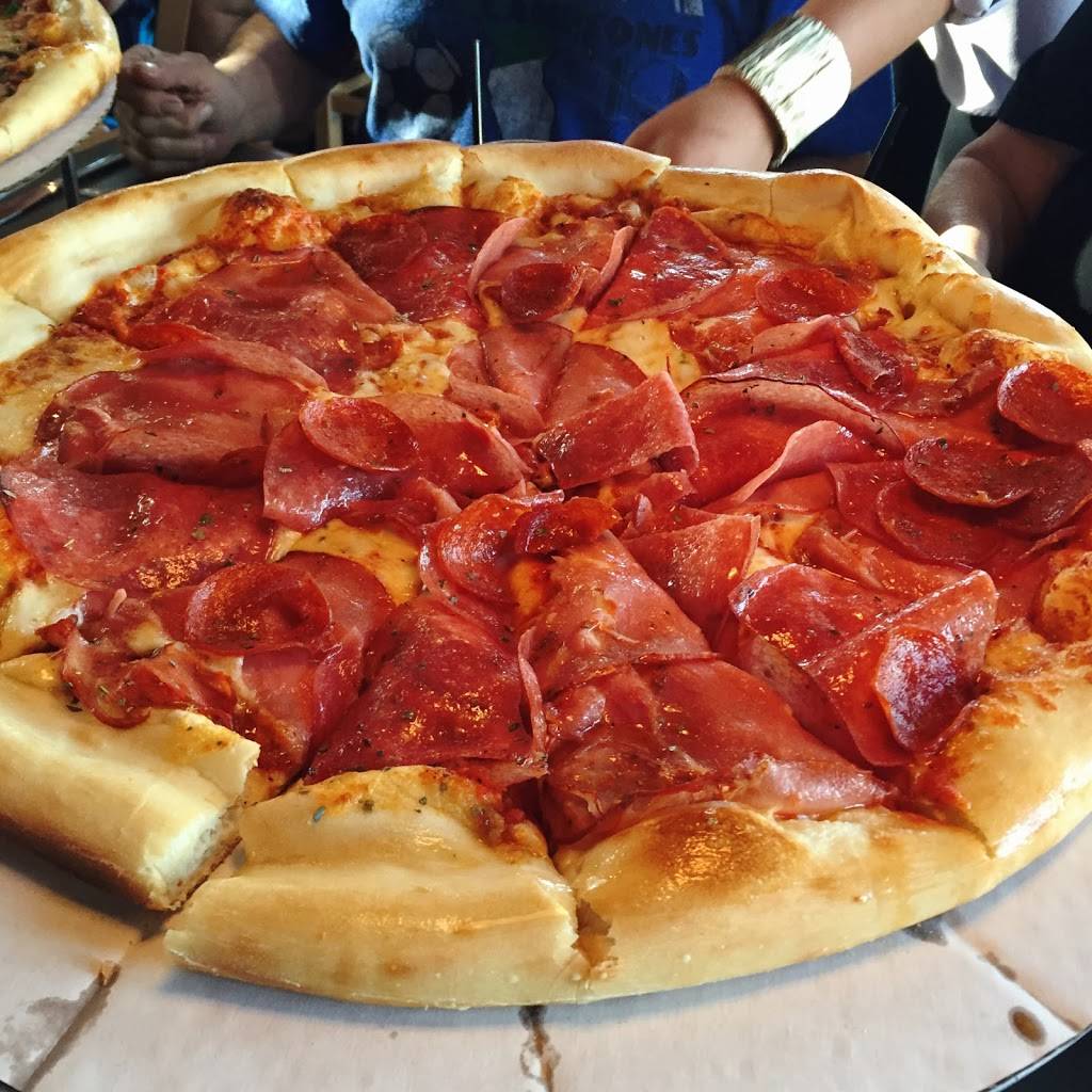 Deweys Pizza | meal takeaway | 7933 Beechmont Ave, Cincinnati, OH 45255, USA | 5133880300 OR +1 513-388-0300