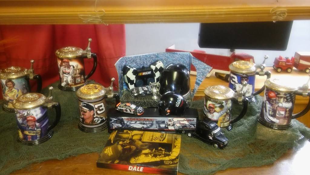 Whitewater Pizza Parlor | restaurant | 209 S Main St, Whitewater, KS 67154, USA | 3167992111 OR +1 316-799-2111