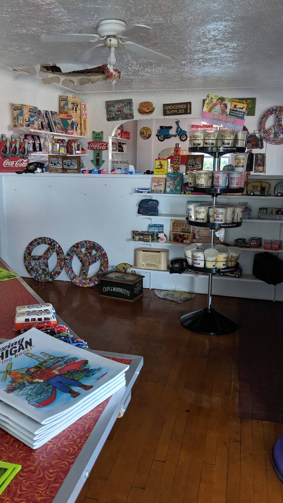 Joes Diner | restaurant | 1040 N State St, St Ignace, MI 49781, USA | 9069842123 OR +1 906-984-2123