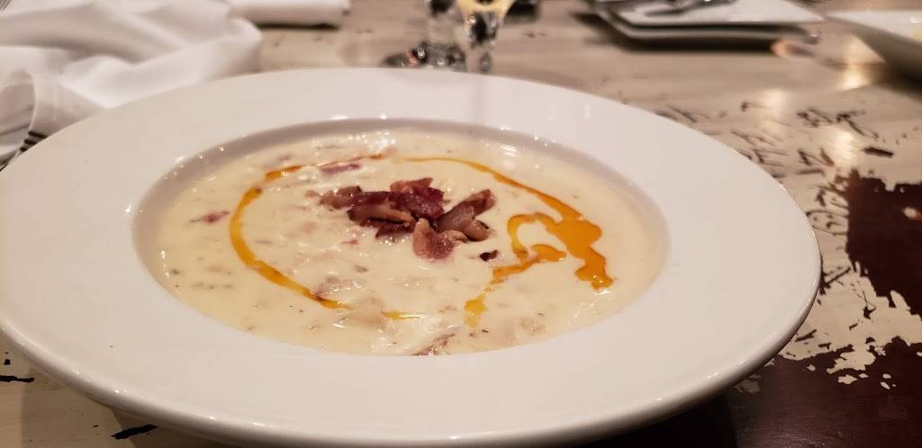 Pier Oyster Bar & Grill | restaurant | 214 S Elm St, Greensboro, NC 27401, USA | 3367630768 OR +1 336-763-0768