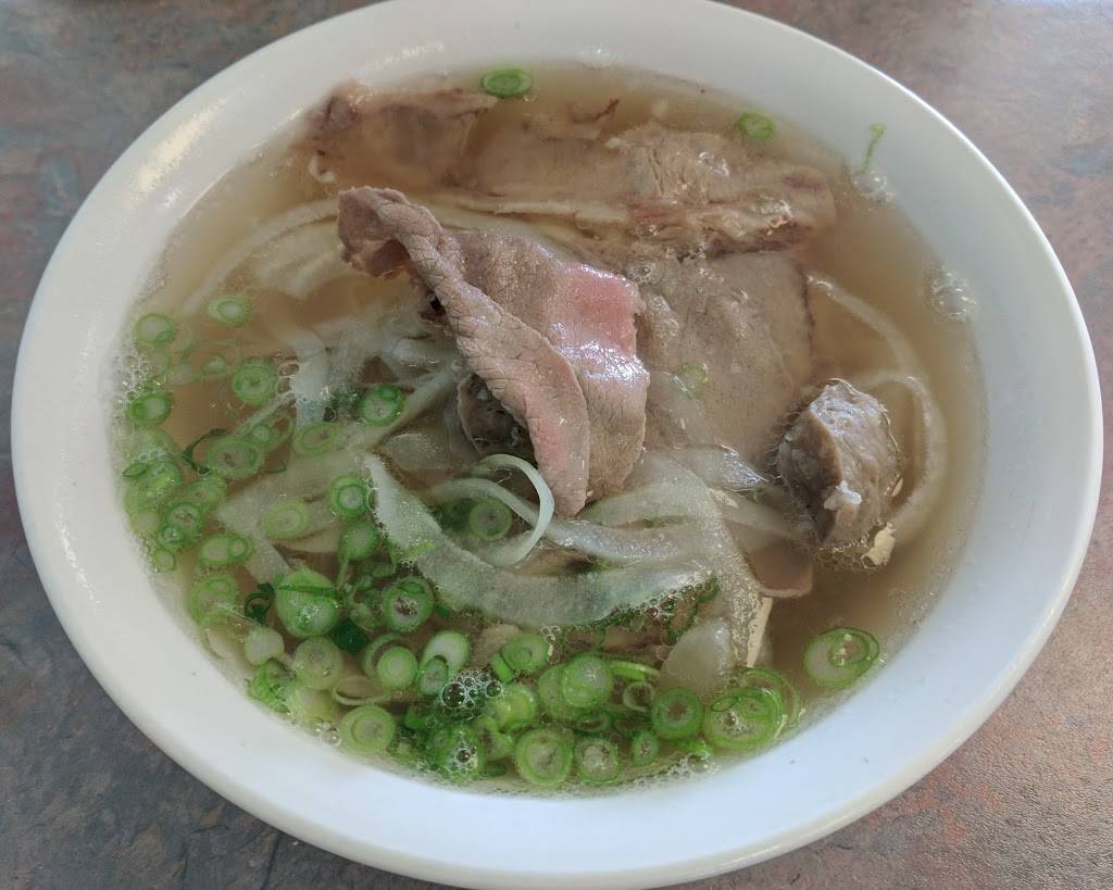 Pho Saigon | restaurant | 240 Silvercreek Pkwy N, Guelph, ON N1H 7P8, Canada | 5198222800 OR +1 519-822-2800