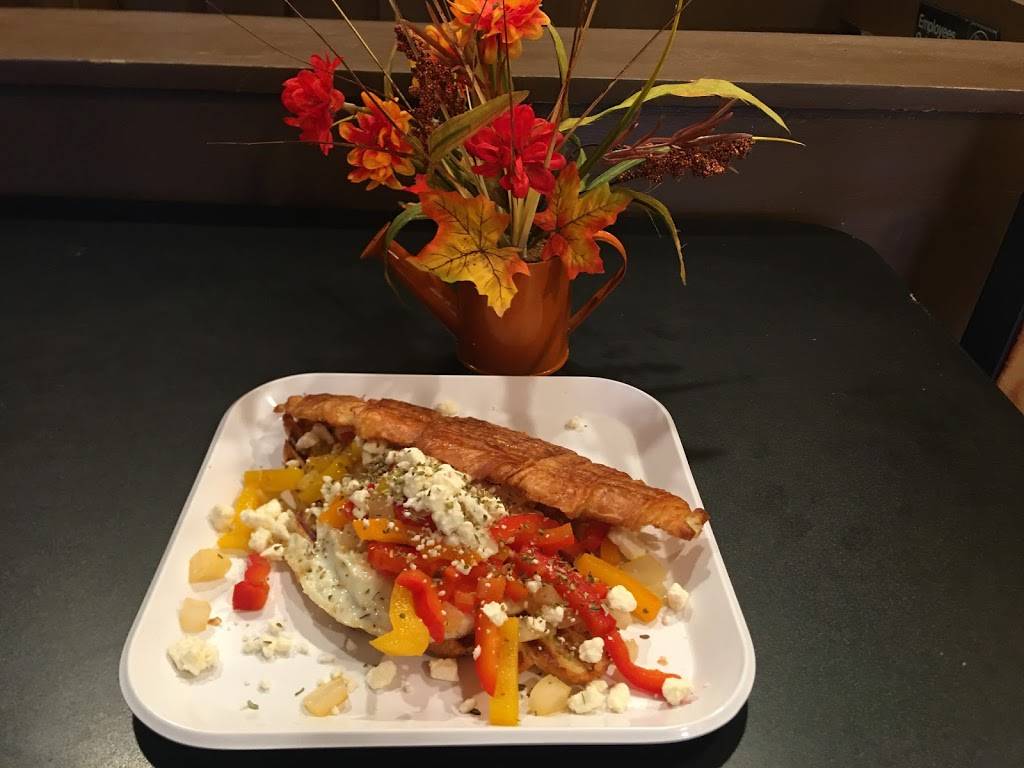 Grounder Café | cafe | 394 B Main St, Medford, MA 02155, USA | 7812194929 OR +1 781-219-4929