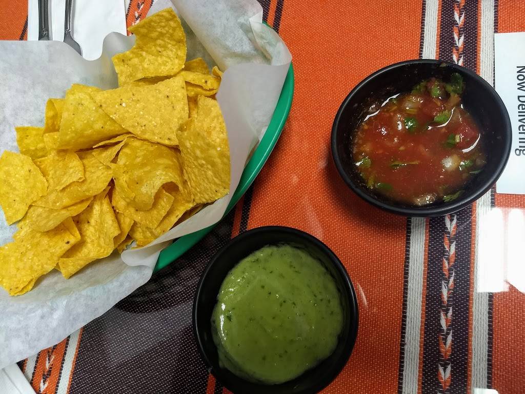 Mandiles Mexican Grill and Mezcal Bar | restaurant | 3850 Kitsap Way #105, Bremerton, WA 98312, USA | 3603776952 OR +1 360-377-6952