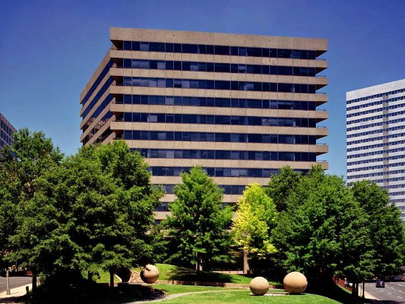 Manhattan Cafe | restaurant | 1655 Fort Myer Dr, Arlington, VA 22209, USA | 7035270047 OR +1 703-527-0047