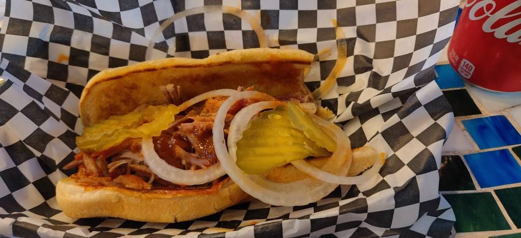 Paw-Paws FireHouse & Cafe | restaurant | Texas 237, Carmine, TX 78932, USA | 7133858778 OR +1 713-385-8778