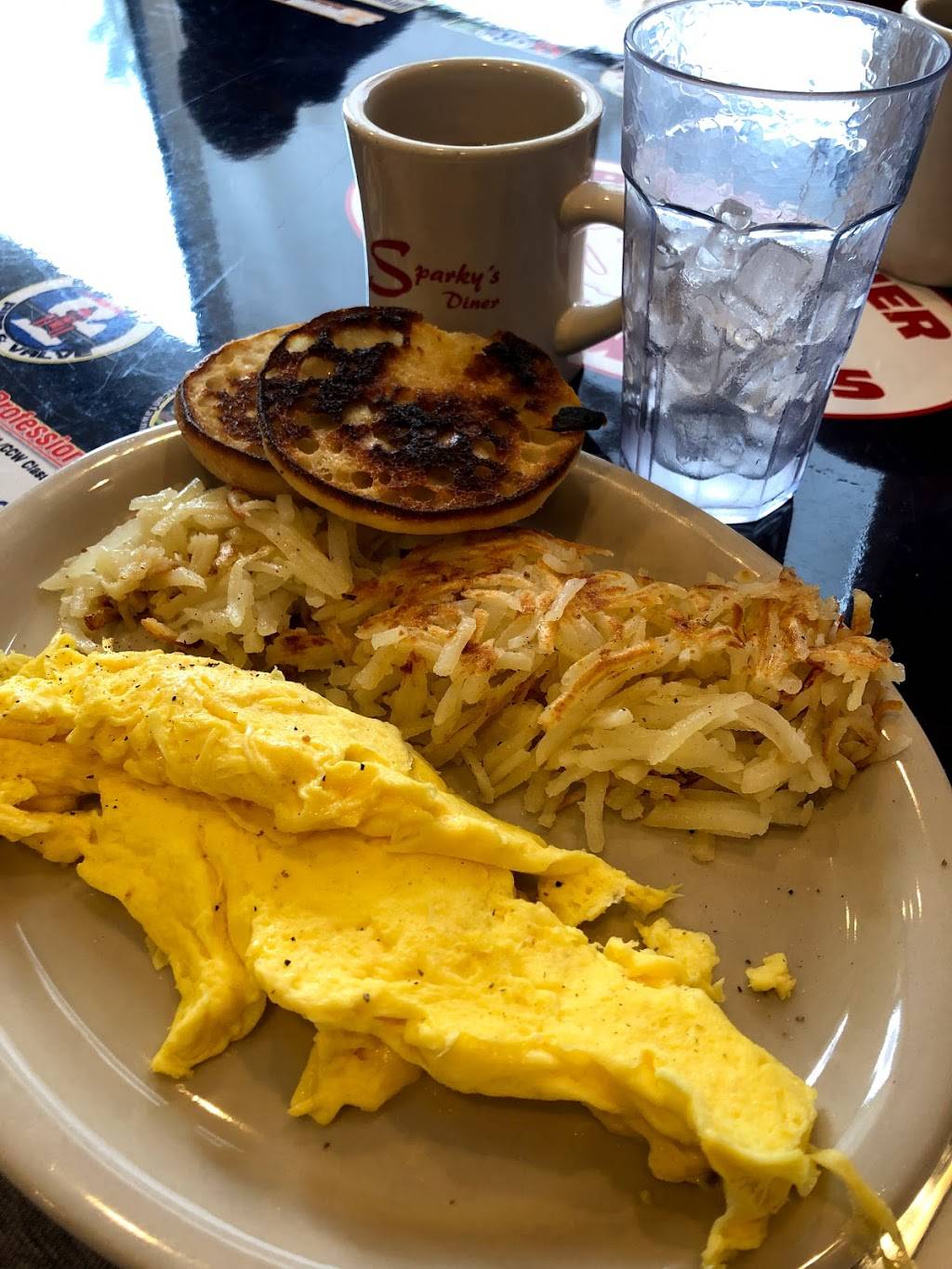 Sparkys Diner | restaurant | 1462 W South Airport Rd, Traverse City, MI 49686, USA | 2319338005 OR +1 231-933-8005