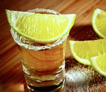 Mavericks Firewater Grill - Sports Bar - Craft Beer - Wings | restaurant | 535 E Eads Pkwy, Greendale, IN 47025, USA | 8125376600 OR +1 812-537-6600